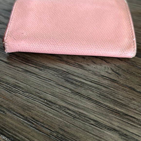 CHANEL Rose Pink Key Case - Picture 6 of 15